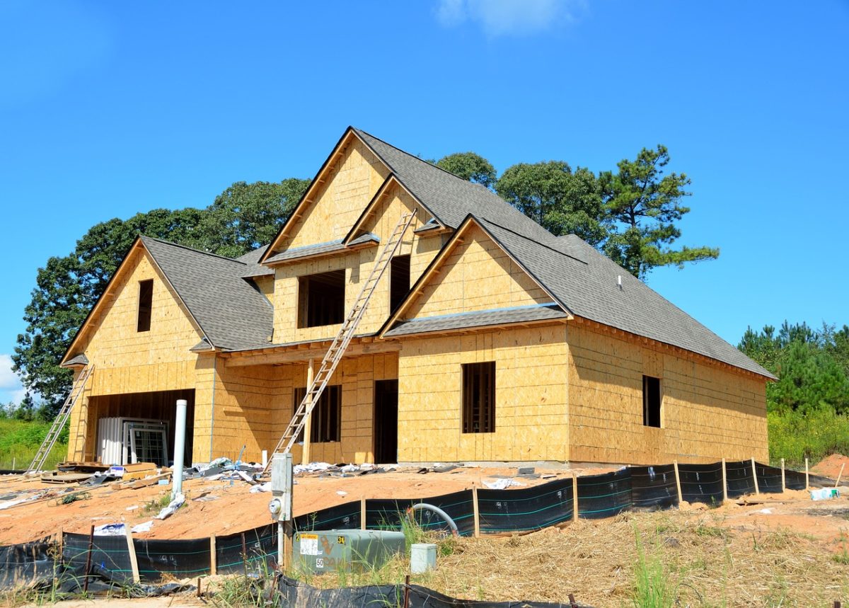 Ściśle z bieżącymi regulaminami nowo konstruowane domy muszą być gospodarcze.